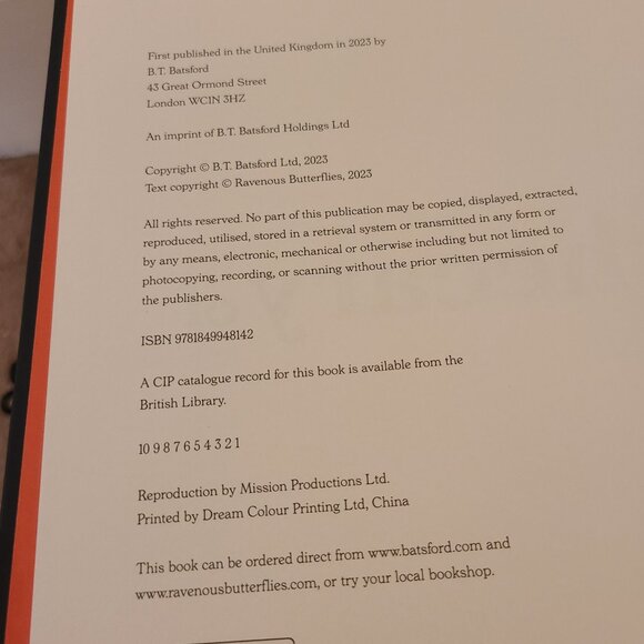 An Apothecary of Art: To Soothe - Hardcover, by Ravenous Butterflies - Picture 7 of 13